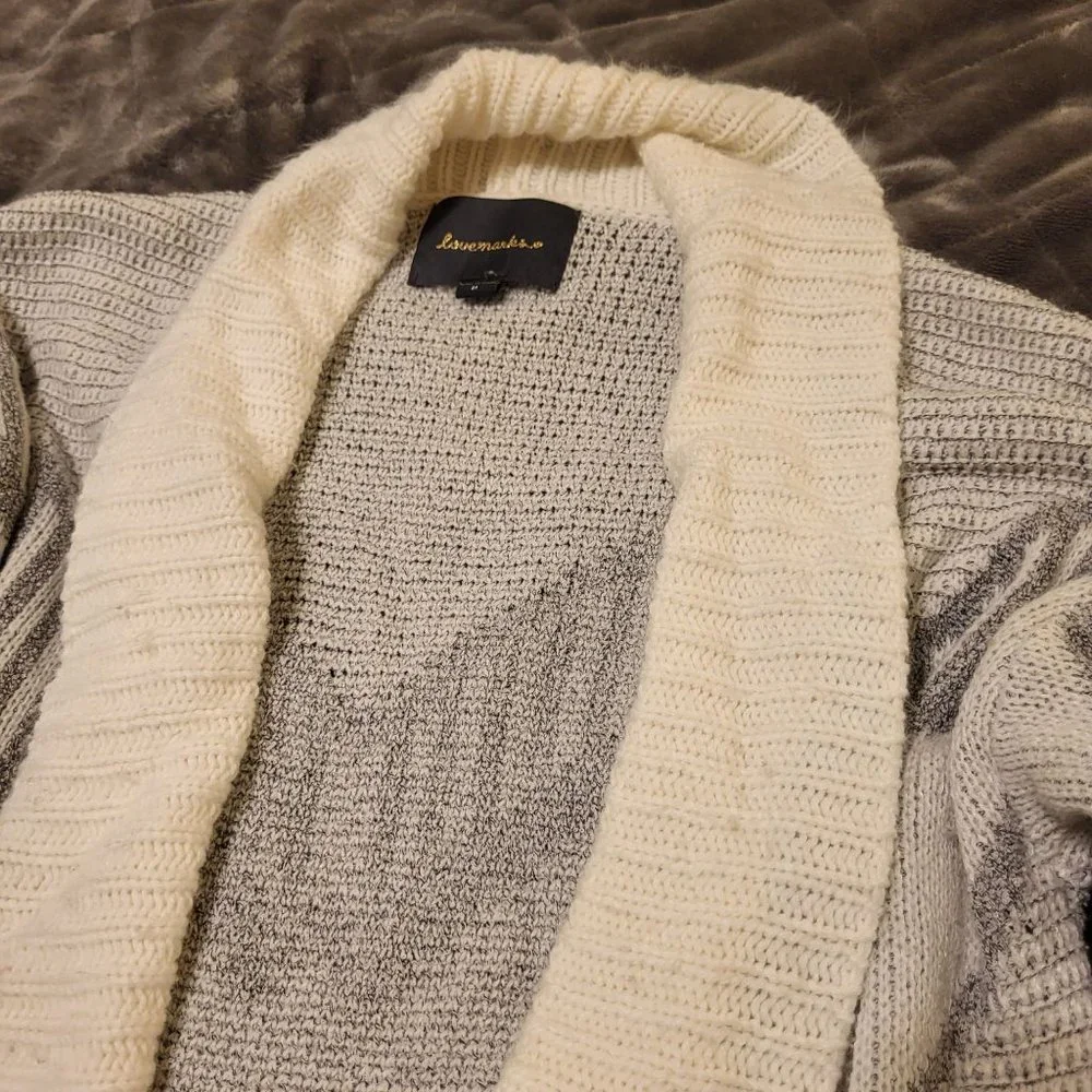 Lovemarks Women's Acrylic Cardigan, Gray & White, Size Medium - Picture 3 of 8